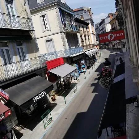 Lägenhet Superbe T3 Avec Parking Et Terrasse En Plein Centre-ville