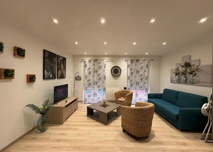 Superbe T3 Avec Parking Et Terrasse En Plein Centre-ville *